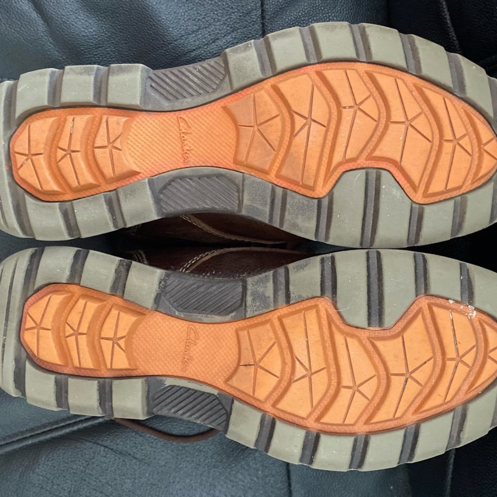 Clarks Leather Lace up/ High-top boots - Picture 3 of 5